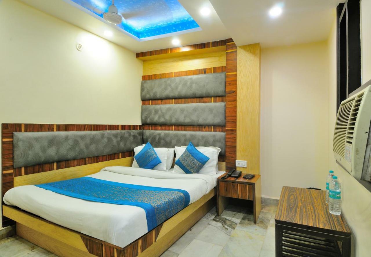 Hotel Lahorimal Deluxe New Delhi Exterior photo